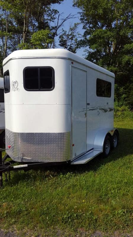 Added hydraulic jack, stabilizer jacks manual, Bose outdoor stereo, hi Tie, and stall camera wiring, longer. . Repossessed horse trailers for sale near missouri